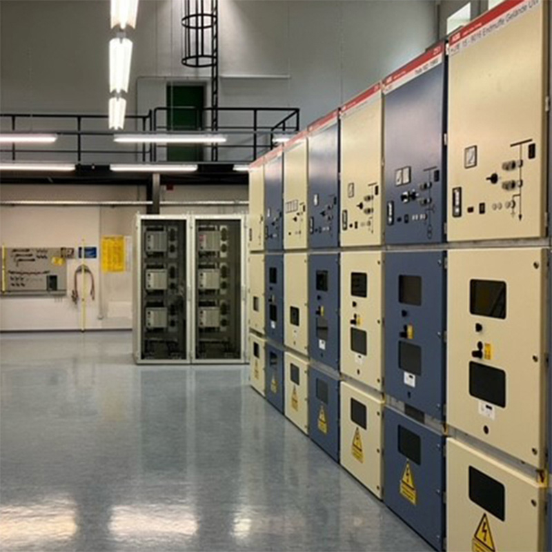 Schaltschrank im Umspannwerk.